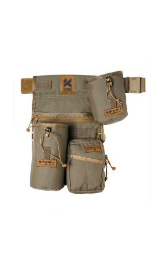 Archery quivers for hunting and target shooting