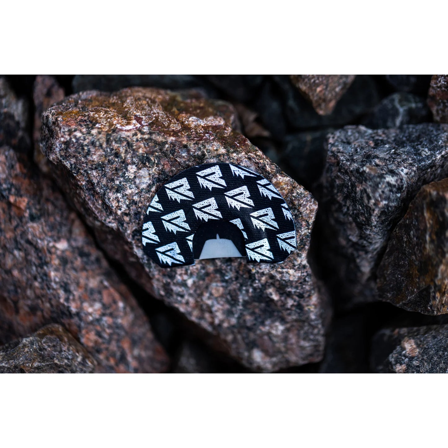 Riven Diaphragm Elk call Black Ice