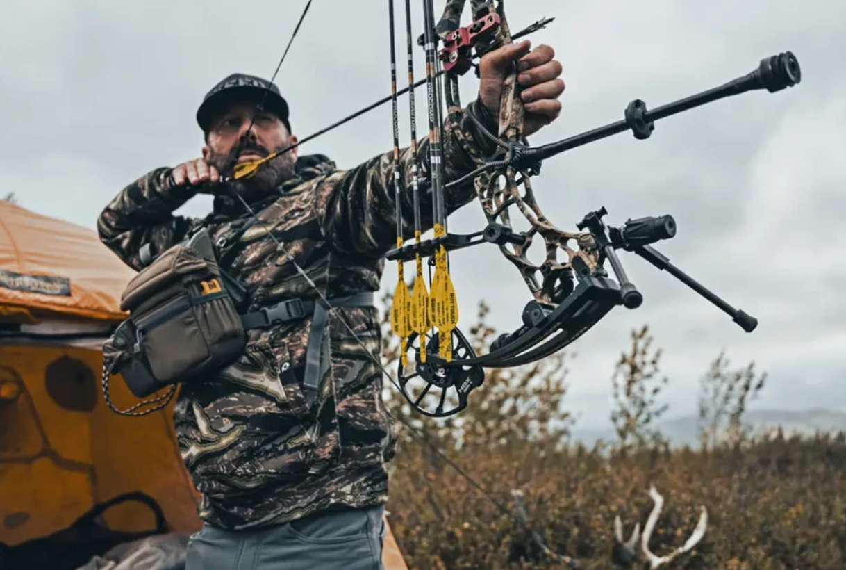 Hoyt Alpha AX-2 32 Compound Bow 2025 — 336 FPS, HBX Gen 4 Cam