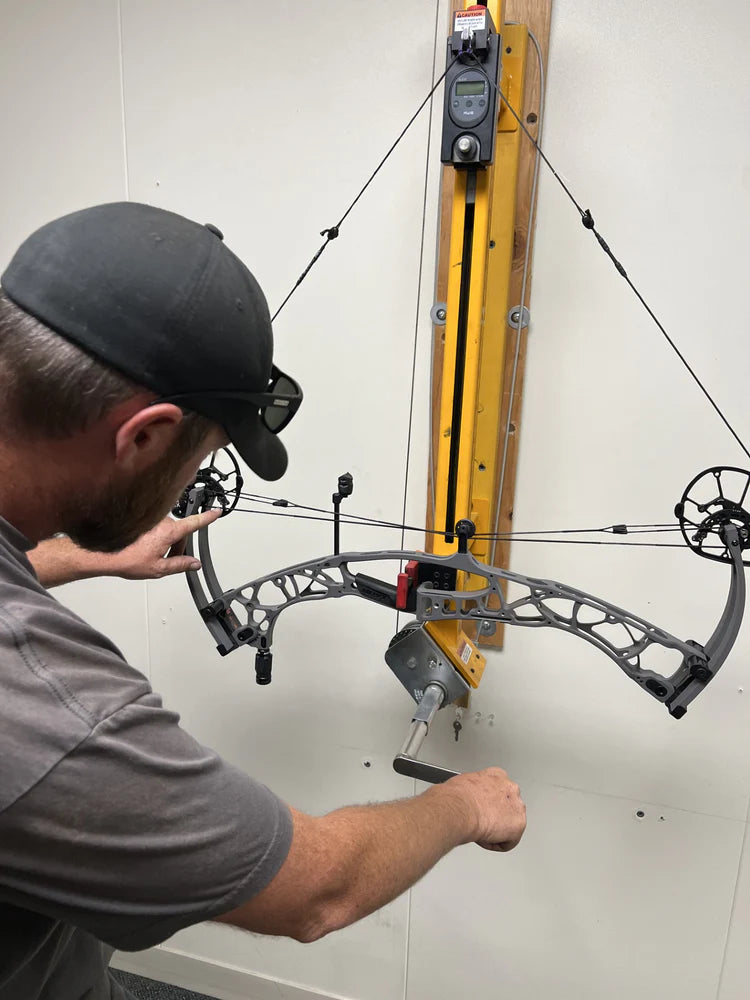 Bow tech hourly